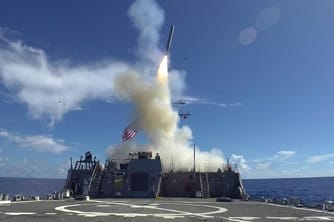 Pentagon Backs Tomahawks for Ukraine, Trump Hesitates