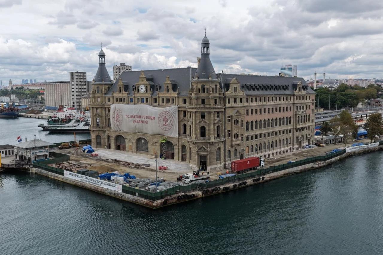 Haydarpaşa'nın temellerinde kritik tespit: Ahşap kazıkların yüzde 80'i yok olmuş