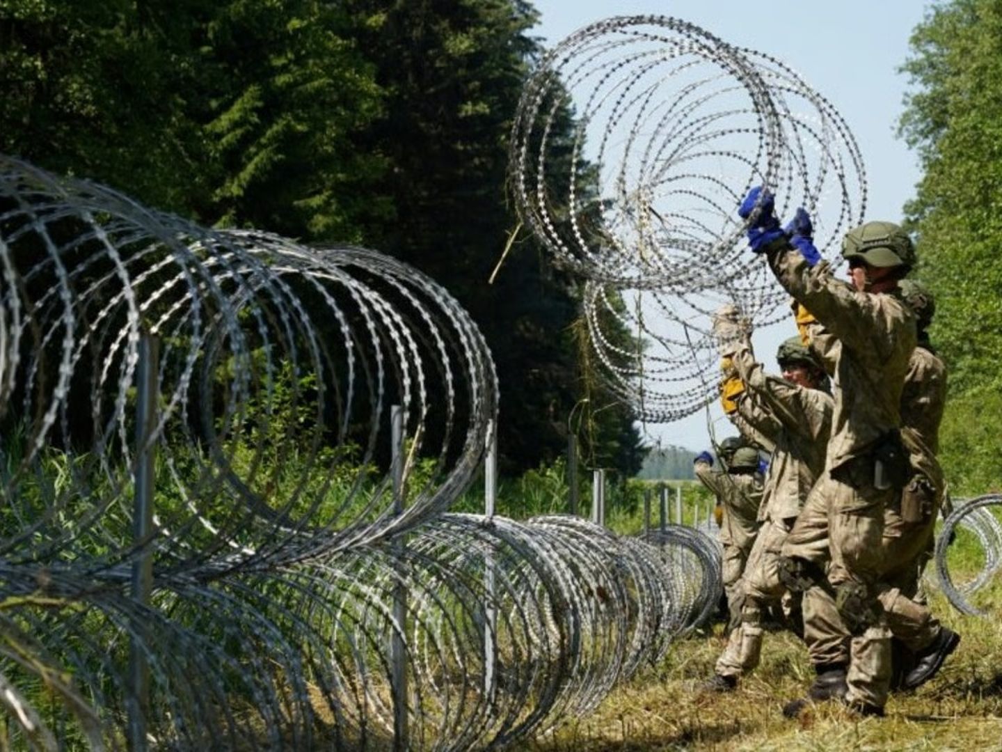 Litvanya Belarus sınırını kapattı: "Çözüm diplomaside"