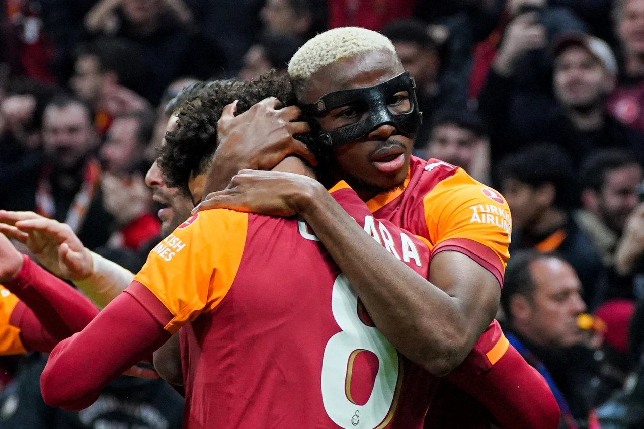 Galatasaray’da üç isimden kötü haber