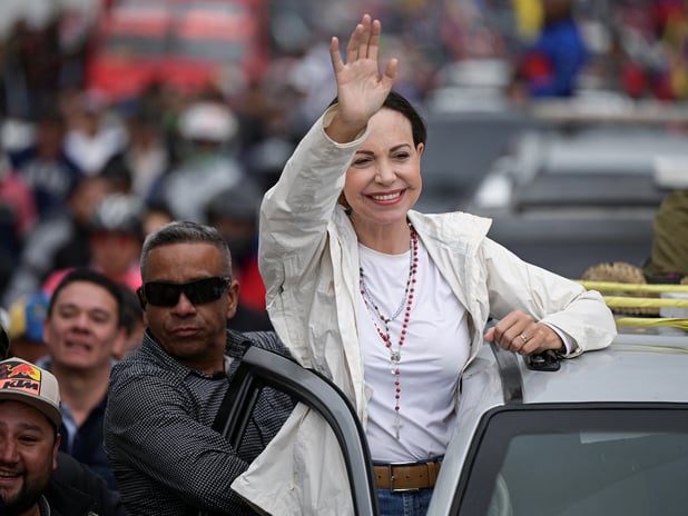 Venezuela muhalefet lideri Machado orduya ve halka geçiş süreci çağrısı yaptı