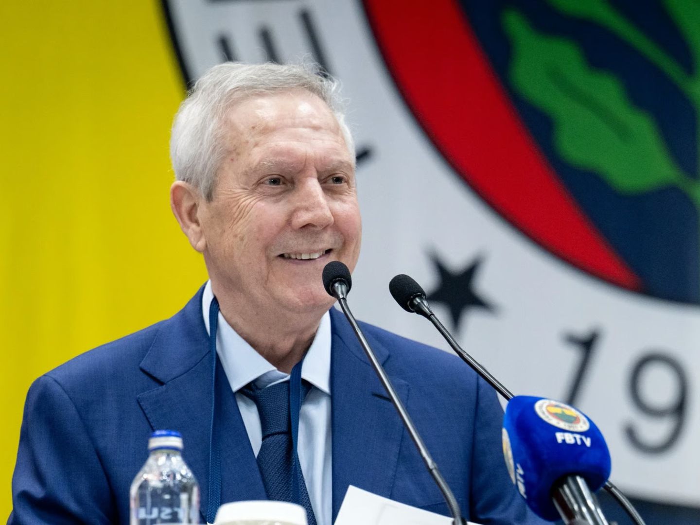 Aziz Yıldırım aday mı oldu? Aziz Yıldırım Fenerbahçe başkanlığına aday oldu mu?