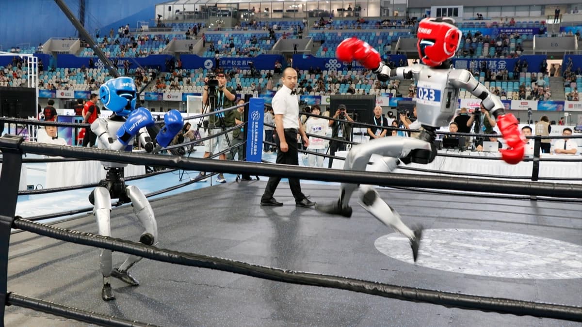 Çin'de Dünya İnsansı Robot Oyunları'nın final müsabakaları yapıldı
