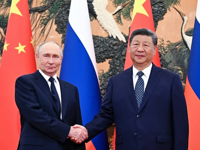 Xi Putin ve Kim Pekin’de buluştu