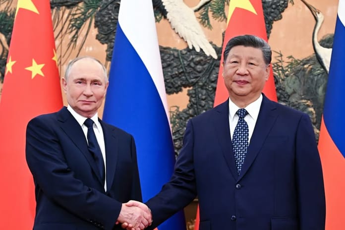 Xi Putin ve Kim Pekin’de buluştu