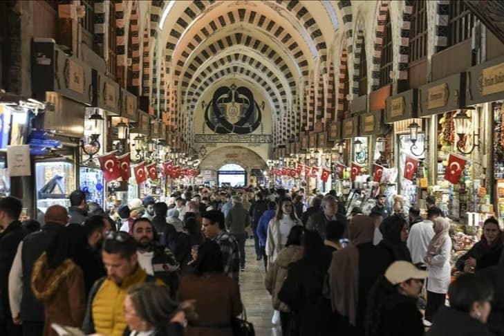 Yerli turist yüzde 35 daha fazla harcadı