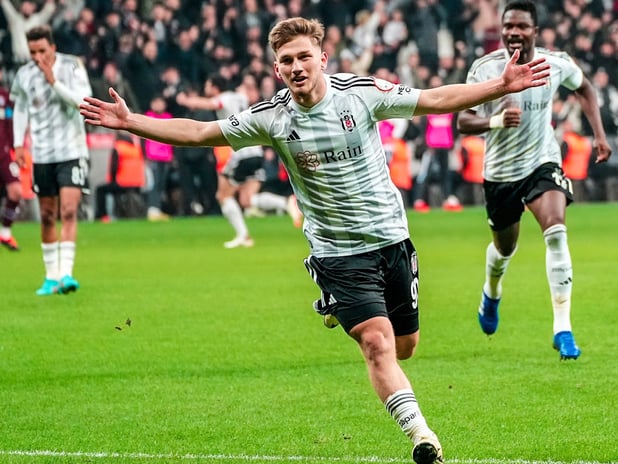 Semih Kılıçsoy, Cagliari ile transfer görüşmesi için İtalya'ya gitti