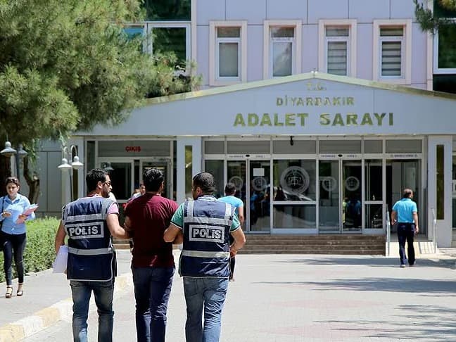 Çocuk kaçırma iddiasında tutukluğu devam