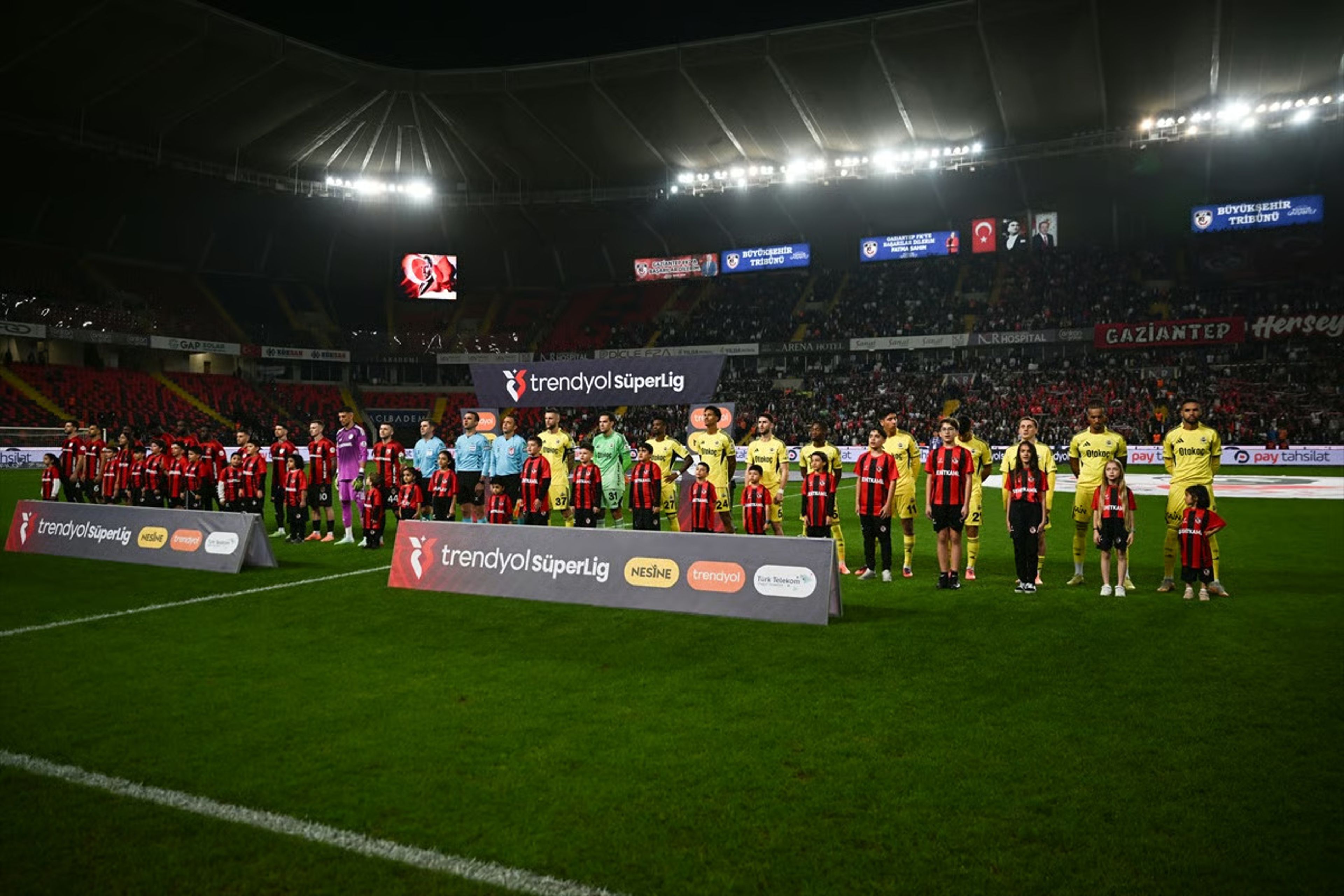 Süper Lig'de 10. hafta tamamlandı: Zirve yarışı kızıştı