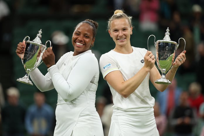 Çiftlerde Siniakova - Townsend ikilisi