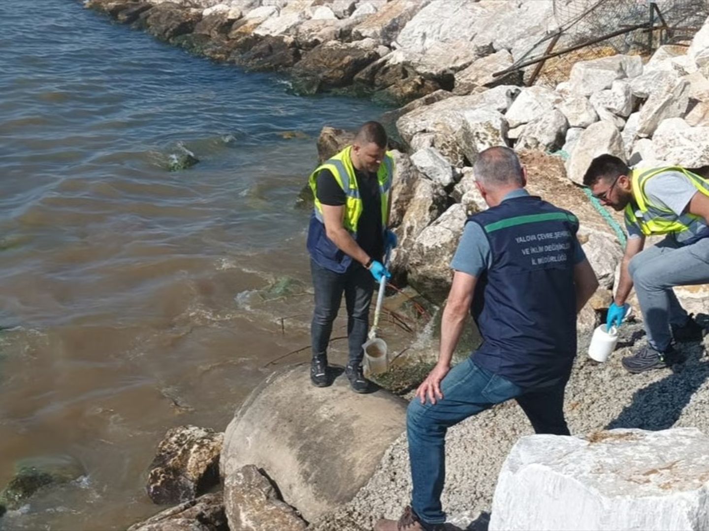 Yalova Belediyesi'ne denize atık su deşarjından 1,3 milyon lira ceza