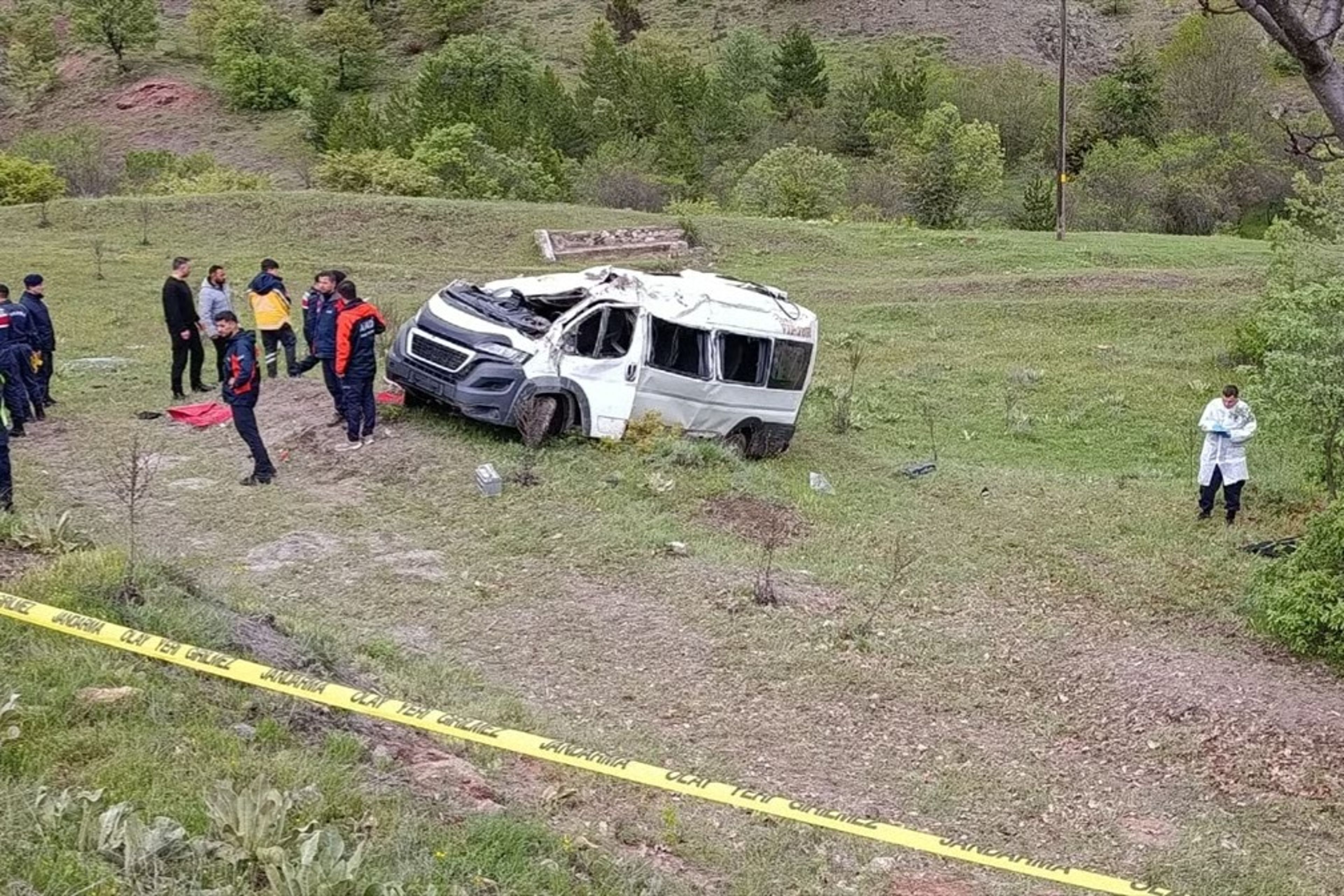 Yozgat'ta öğrenci servisi devrildi: 3 ölü, 7 yaralı