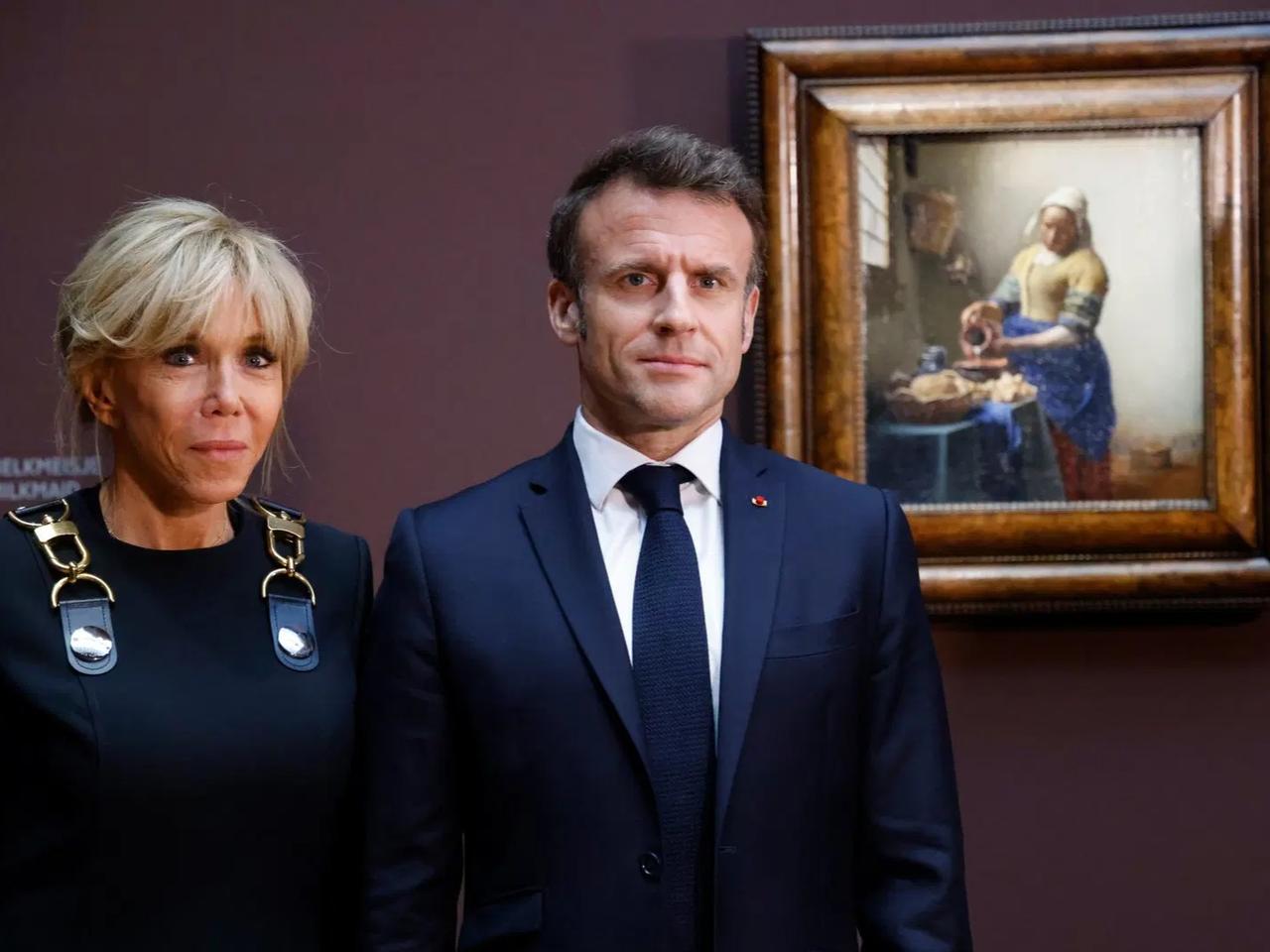 Macron'un eşi aslında erkek mi?