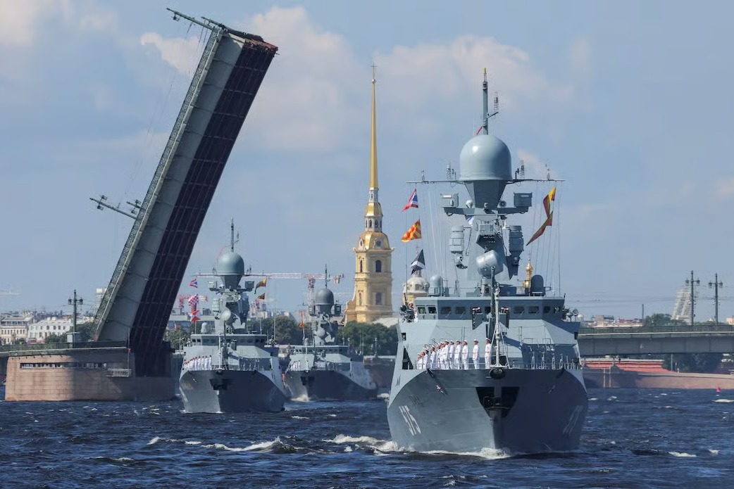 Putin Approves Overhaul of Russian Navy