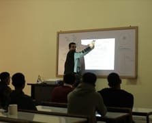 Gazze İslam Üniversitesi'nde yüz yüze öğretim başladı