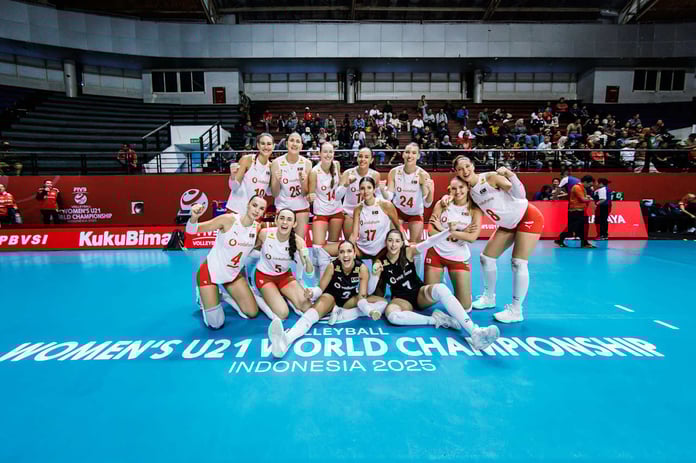 Dünya Şampiyonası'nda Türkiye rüzgarı: 21 Yaş Altı Kadın Voleybol Takımı çeyrek finalde