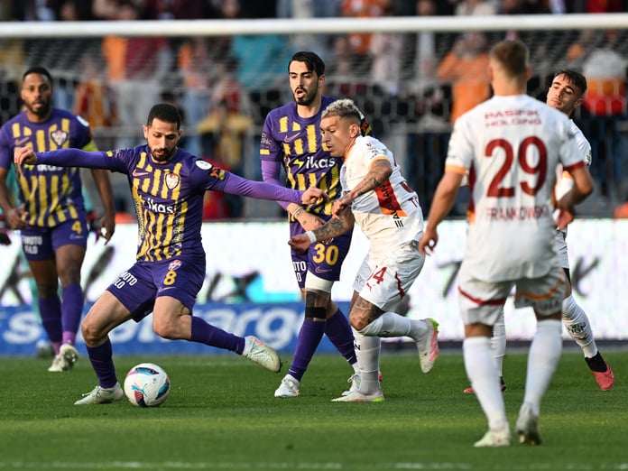 Avrupa maçı öncesi günü değişen Galatasaray, liderliğini koruma peşinde