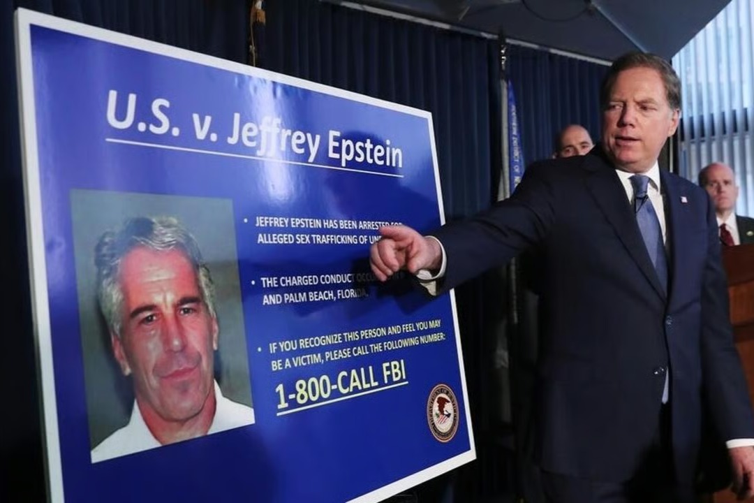 Epstein için Mossad iddiası
