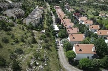 Müstakil yapılarda yangın merdiveni ve otopark düzenlemesi