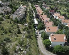 Müstakil yapılarda yangın merdiveni ve otopark düzenlemesi