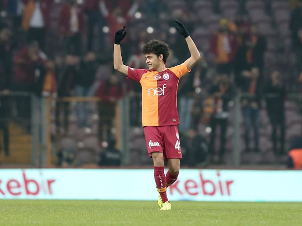 Galatasaray tarihine geçen genç yetenek Mustafa Kapı, henüz 22 yaşında kulüpsüz kaldı