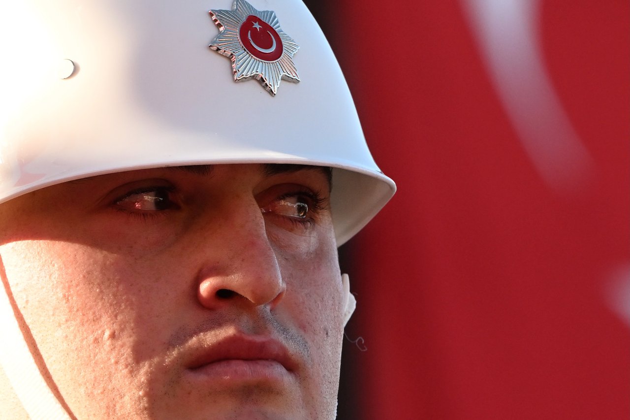 Şehitler son yolculuklarına uğurlandı: Gözyaşları sel oldu