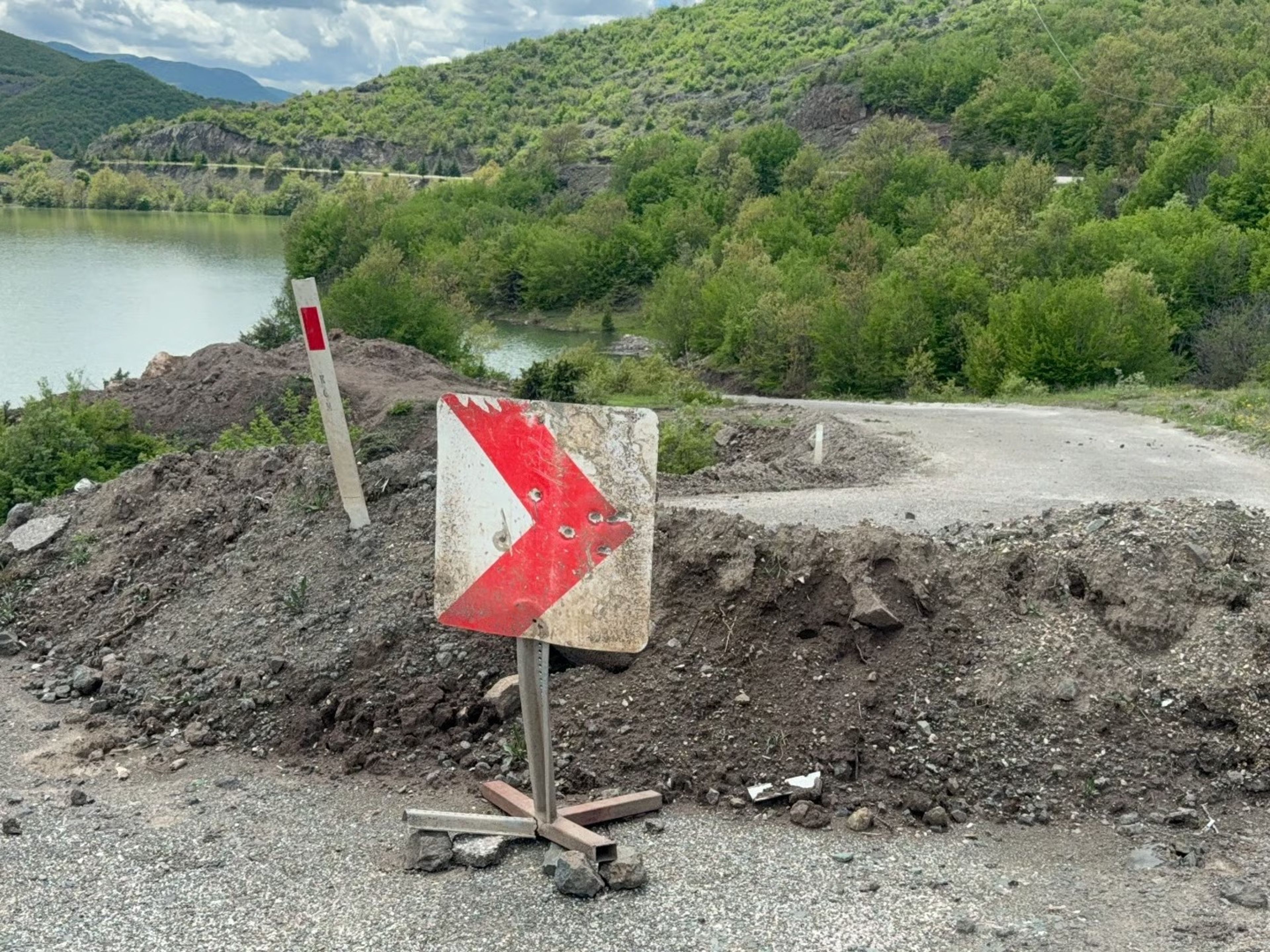 Alarm verildi! İlçede okullar kapandı, tahliyeler sürüyor