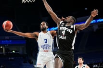 Anadolu Efes ilk yarısını geride kapattığı mücadelede Beşiktaş'ı mağlup etti