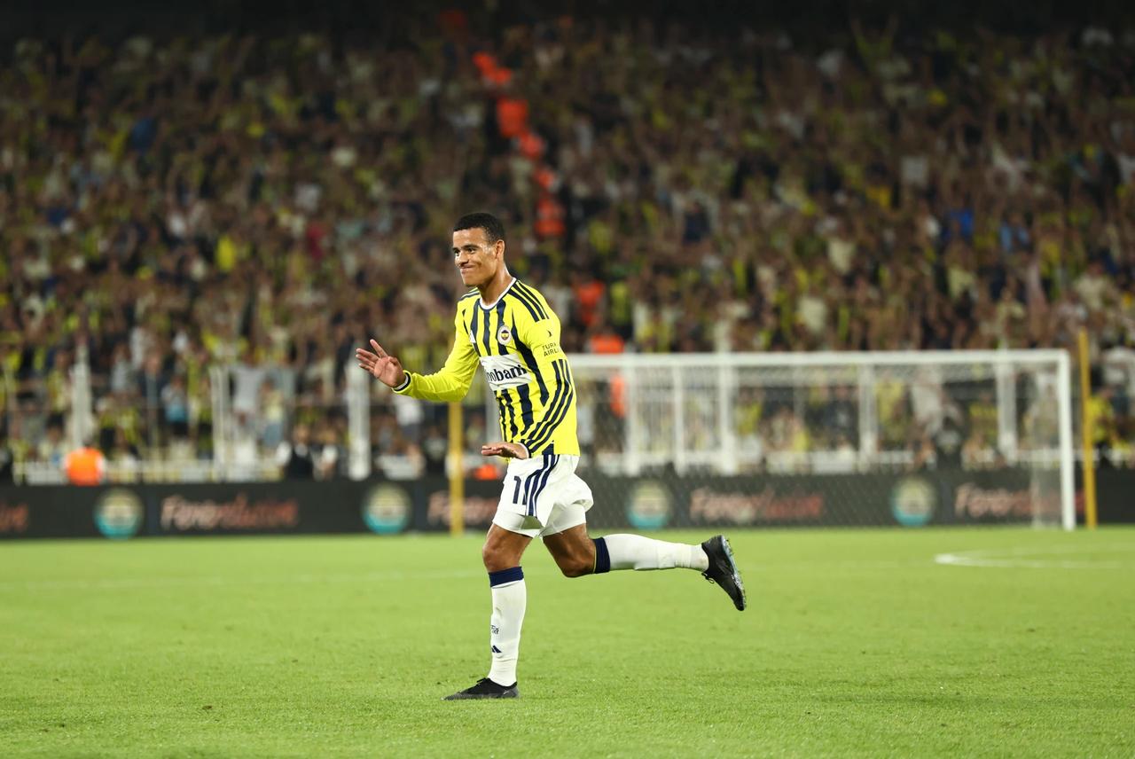 Greenwood ilk golünü attı