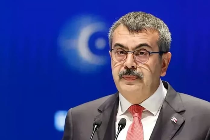 Zorunlu lise eğitimi 2 yıla mı düşüyor? Milli Eğitim Bakanı Yusuf Tekin açıkladı