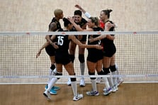 İstanbul'da muhteşem atmosfer: Filenin Sultanları, Kanada'yı 3-0 mağlup ederek 6'da 6 yaptı