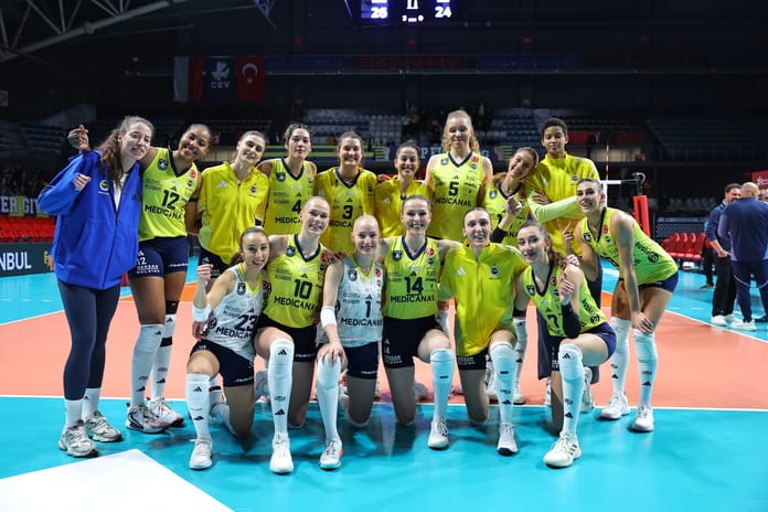 Fenerbahçe set vermeden lider