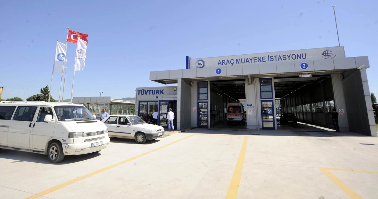 Araç muayenesinde nelere dikkat edilmeli? TÜVTÜRK ile Araç muayenesinden hangi arızalar geçemiyor?