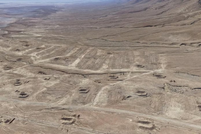 Esad rejimi toplu mezarları gizlice taşıdı