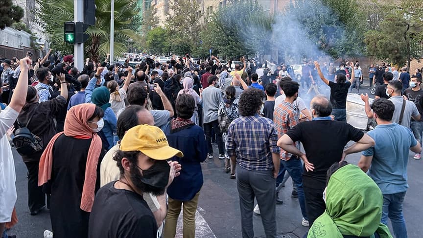 İran'da protesto gösterisi - AA