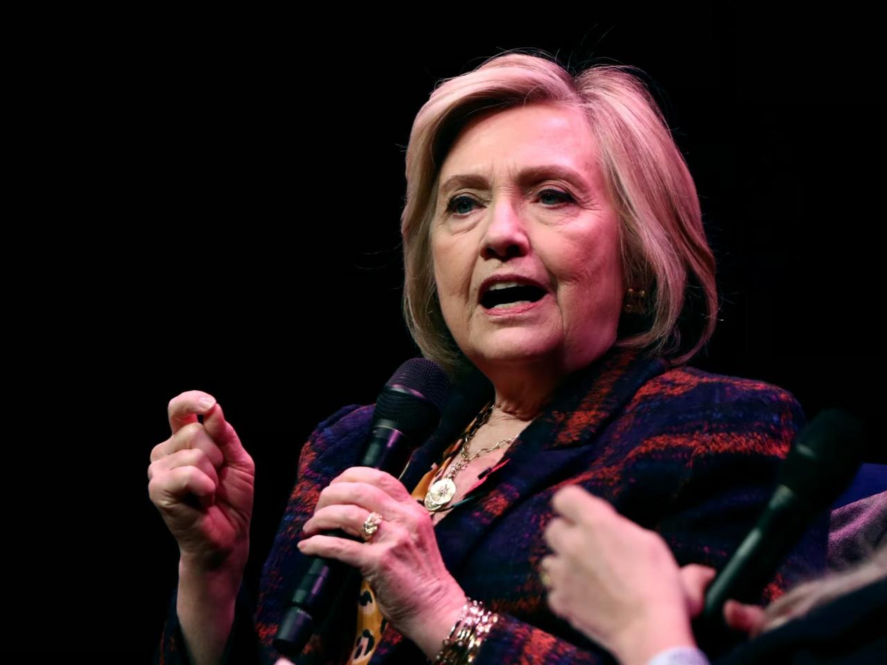 Clinton'dan Trump'a Epstein tepkisi