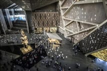 Dünyanın en büyük arkeoloji müzesi ziyaretçilerini ağırlamaya başladı