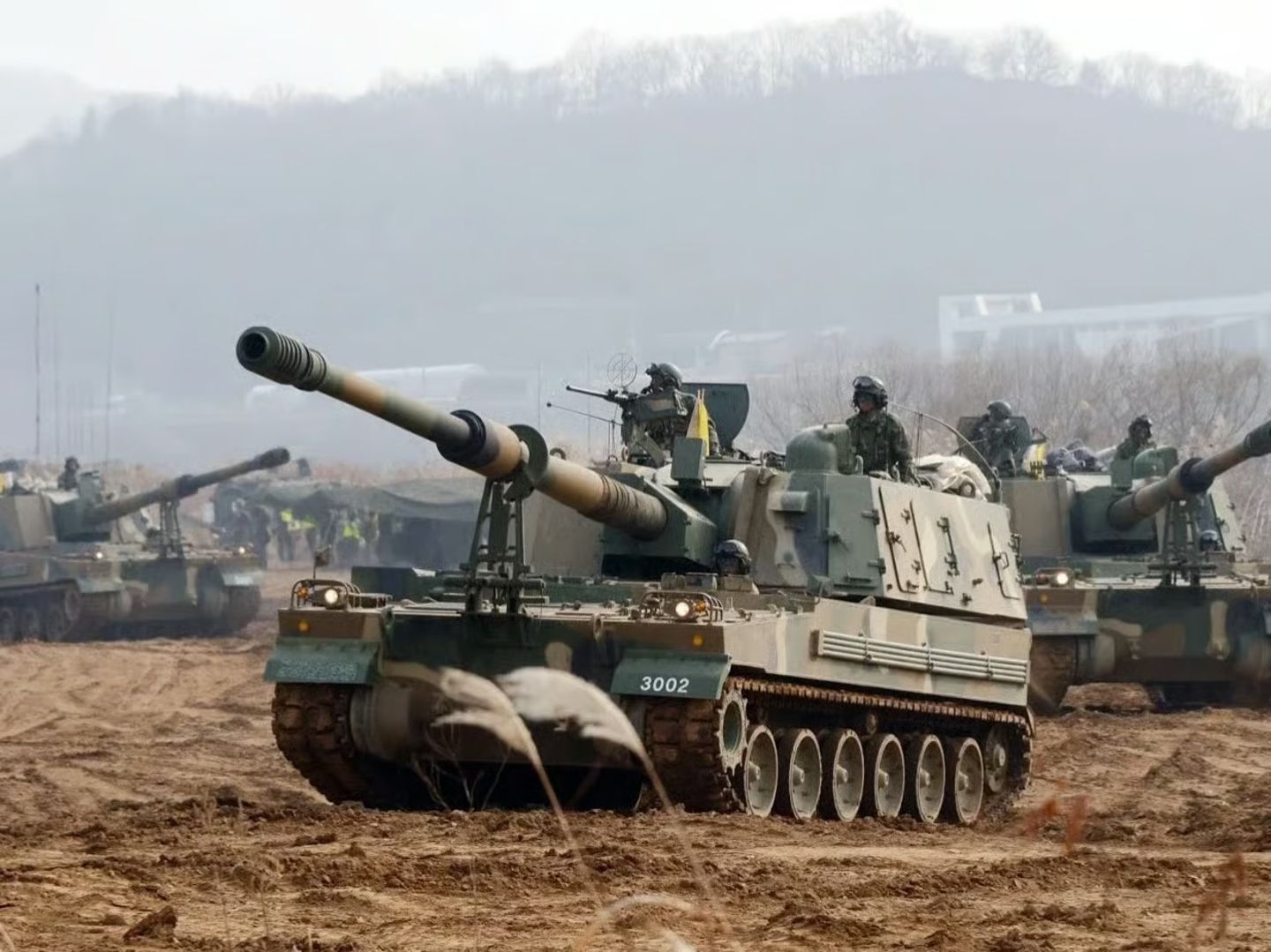 Güney Kore, Polonya’ya 212 K9 obüsünü teslim etti