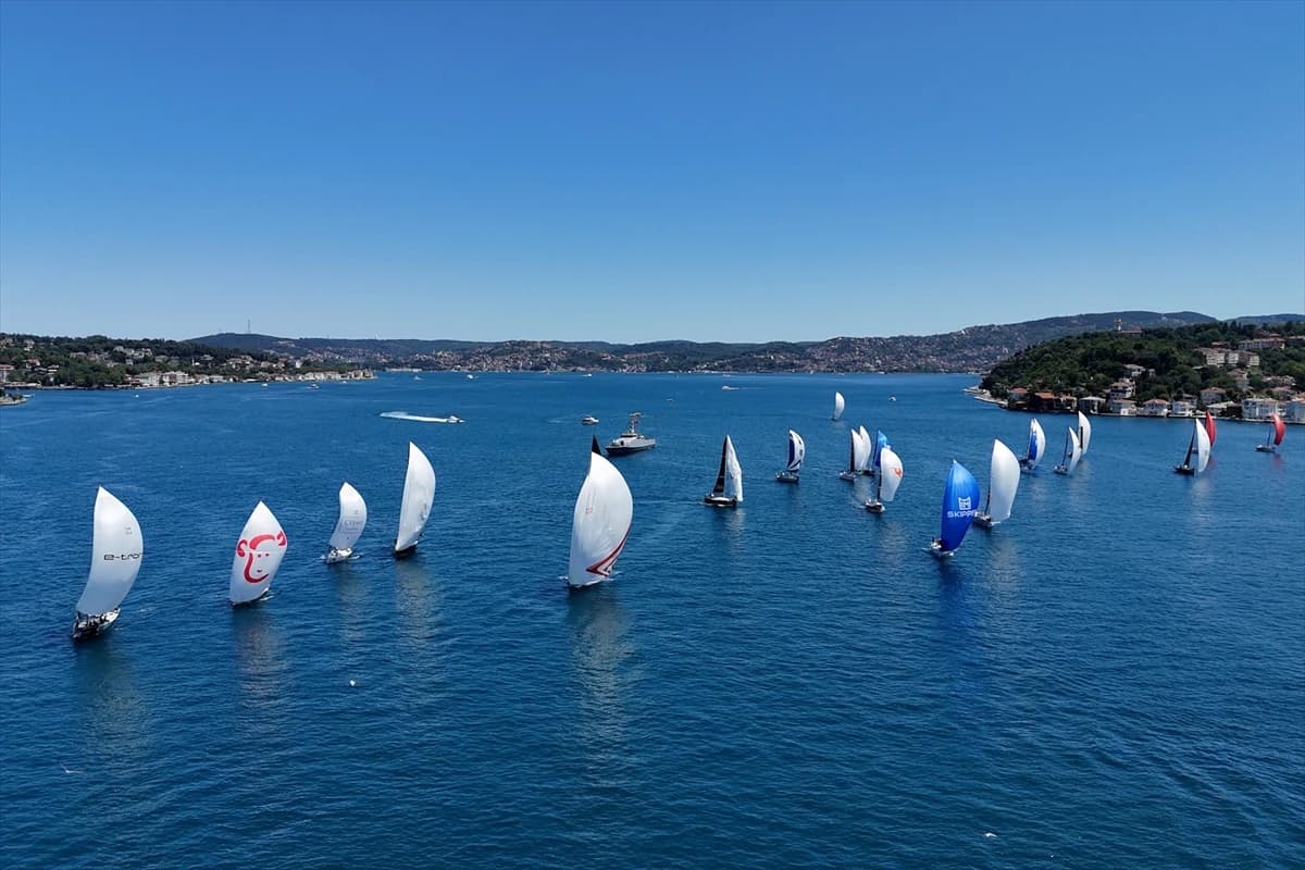 "Yelkenler Fora!" | 55. Deniz Kuvvetleri yat yarışı İstanbul'dan start aldı