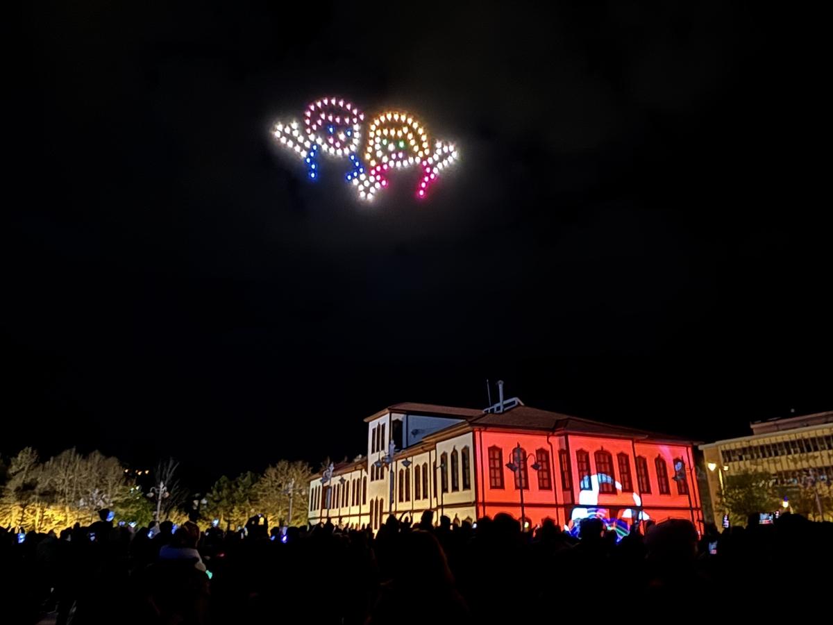 Çankırı'da 23 Nisan coşkusu: Mapping ve dron gösterisiyle kutlandı
