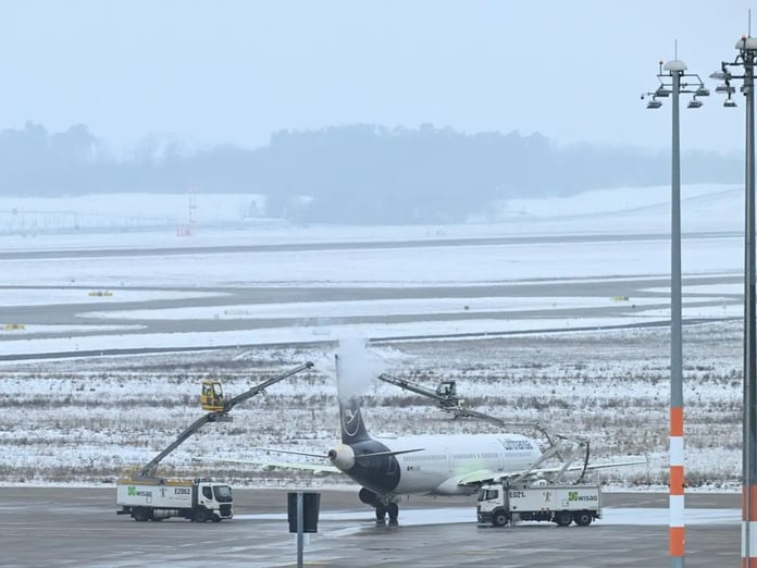 Berlin Brandenburg Havalimanı’nda uçuşlar yeniden durduruldu