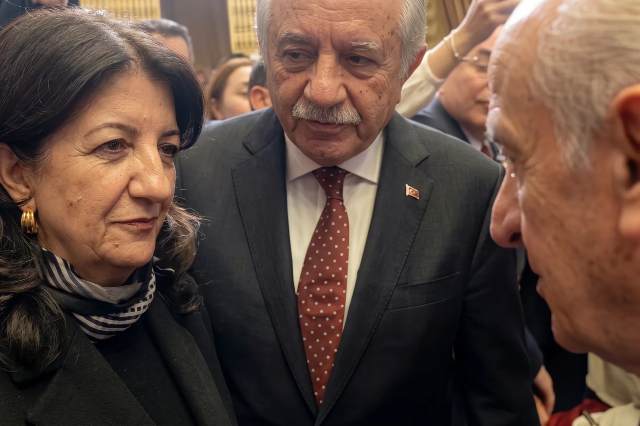 Bahçeli ile DEM Parti arasında dikkat çeken diyalog