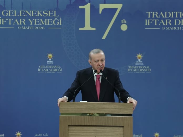 Cumhurbaşkanı Erdoğan'dan Büyükelçiler İftarı'nda önemli mesajlar: Barış, istikrar ve yeni adaylık