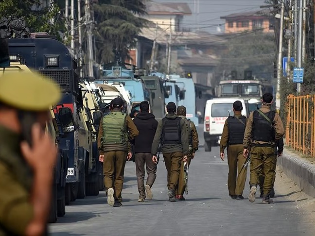 Keşmir krizi yeni bir savaşın başlangıcı mı?