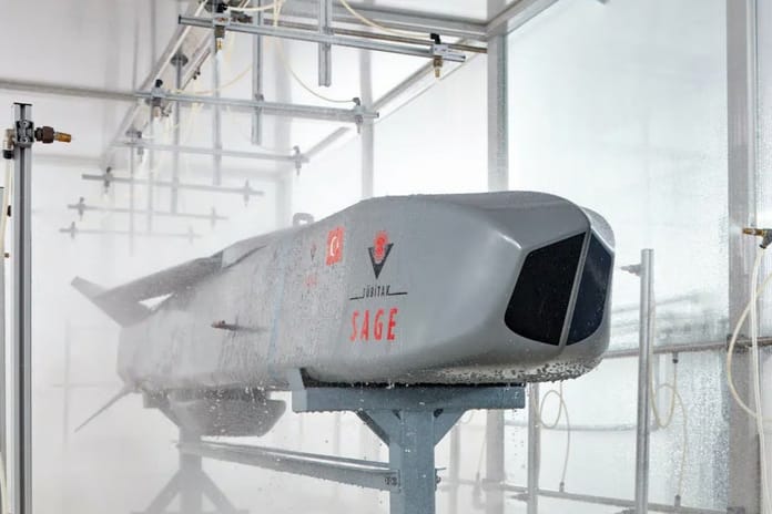 Milli seyir füzesi SOM, yerli turbojet motorla hedefi tam isabet vurdu