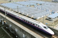 Tokyo yakınlarında trende yayılan bilinmeyen koku yolcuları hastanelik etti