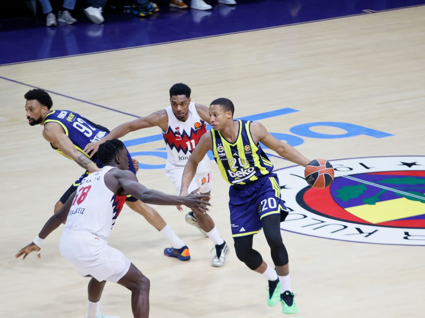 Fenerbahçe EuroLeague'de kazanmaya devam ediyor
