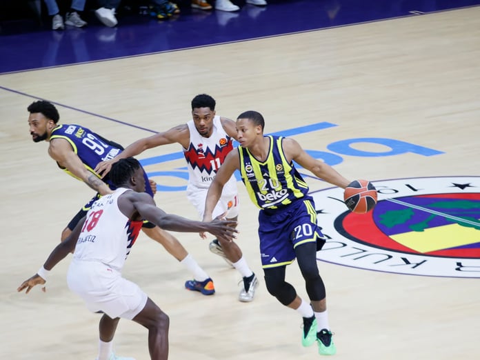 Fenerbahçe EuroLeague'de kazanmaya devam ediyor