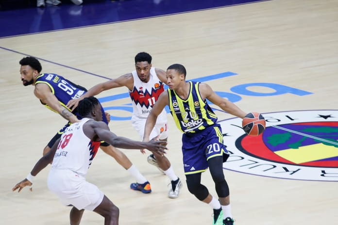 Fenerbahçe EuroLeague'de kazanmaya devam ediyor