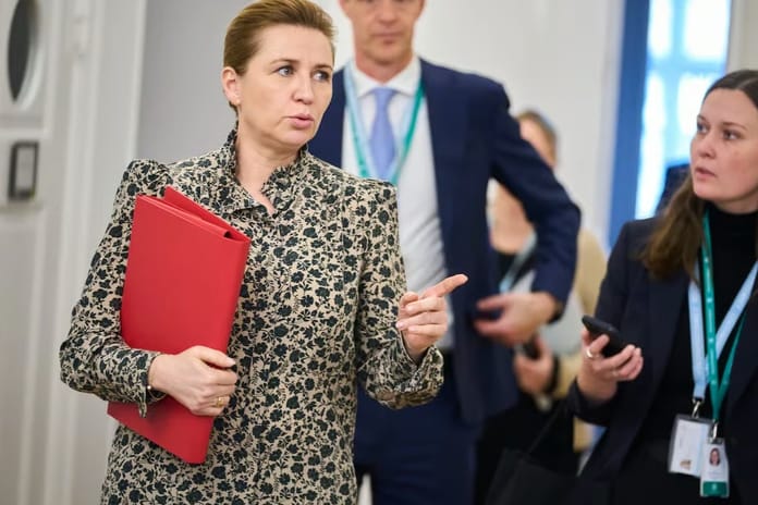 Frederiksen'den Grönland'a destek ziyareti